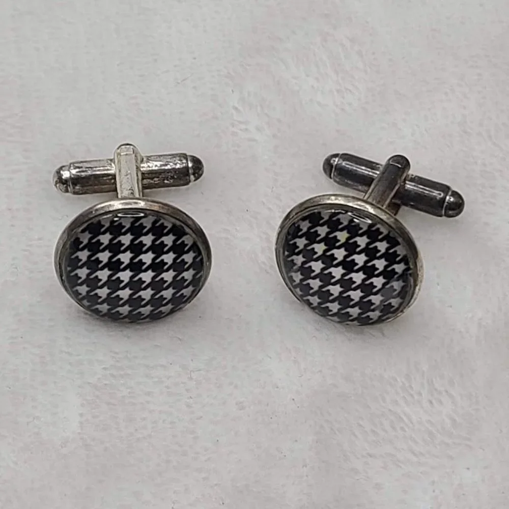 Vintage Houndstooth Pattern Round Cufflinks Black White Silver Tone - Picture 2 of 8